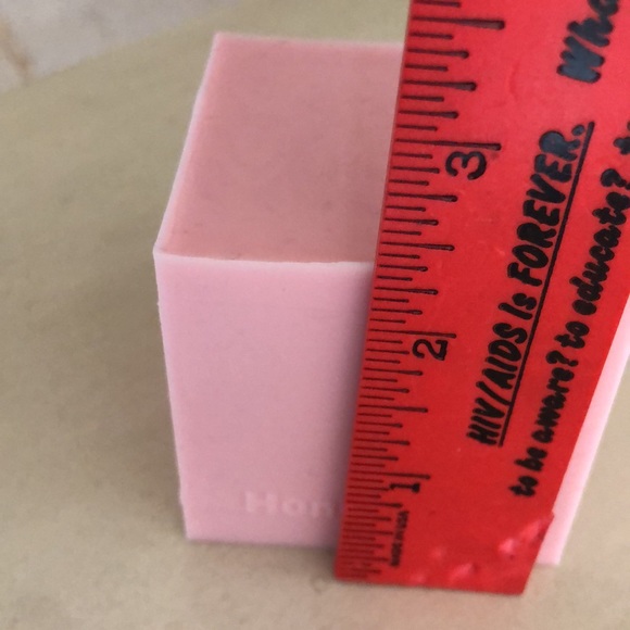 New Honest Ice Maelstrom shot silicone ice cube mold / tray - Picture 10 of 11